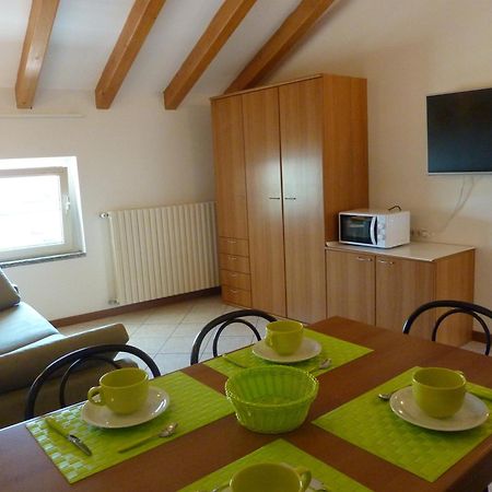 Residence Riva Del Lario Gravedona Zewnętrze zdjęcie