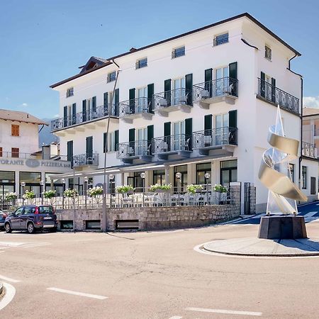 Residence Riva Del Lario Gravedona Zewnętrze zdjęcie