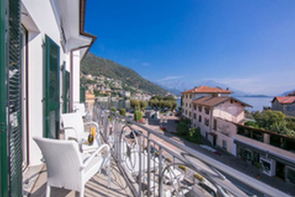 Residence Riva Del Lario Gravedona Zewnętrze zdjęcie